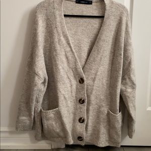 Zara Women’s Large Knit Cardigan